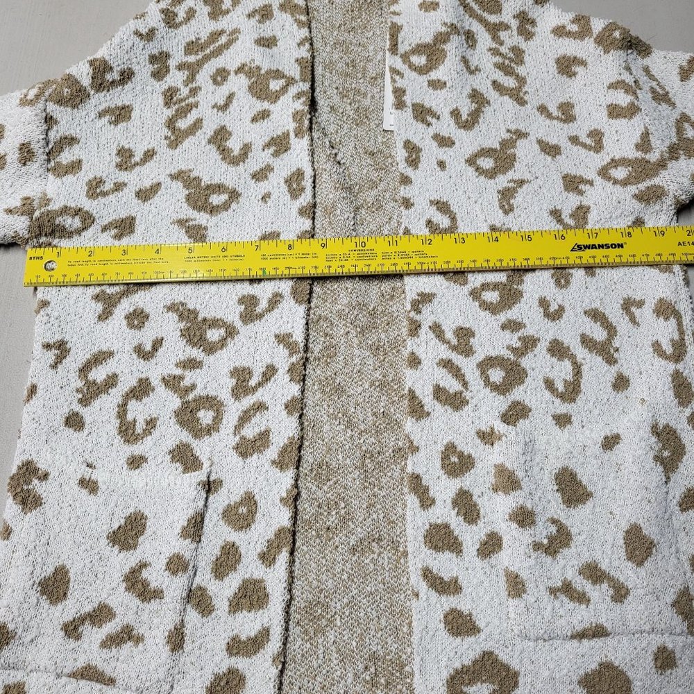 New Sabrina Lauren Women's Sweater Size Large Tan Animal Print Cardigan Jacket‎ - Picture 7 of 9